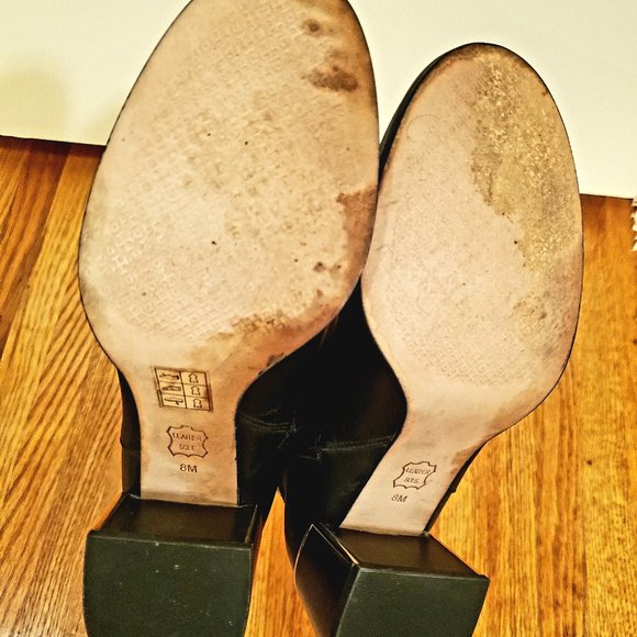 Tory Burch Sophia Black Leather Ankle Booties size 8M gold trim - Picture 8 of 8